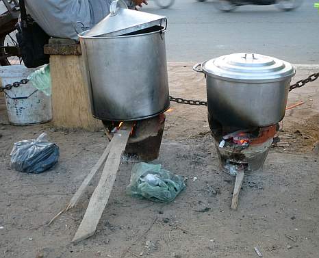 Cooking fire for food stall